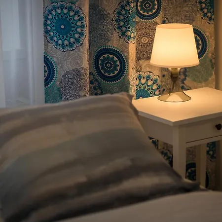 Apartsw241 아파트 옐레니아구라