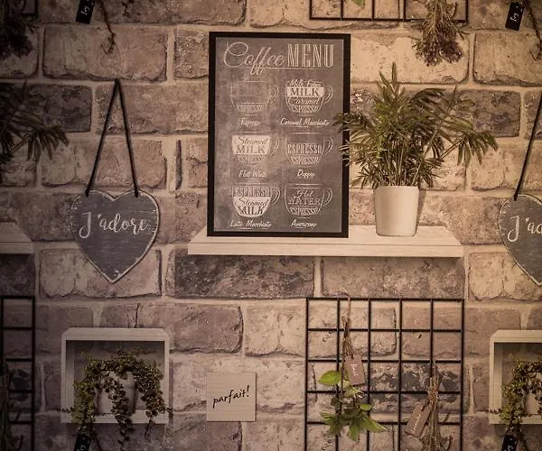 Apartsw241 아파트 옐레니아구라