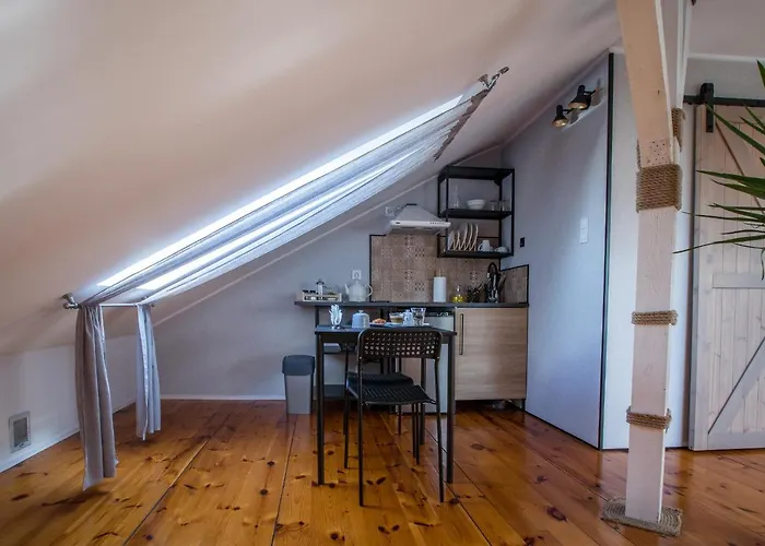 Apartsw241 아파트 옐레니아구라